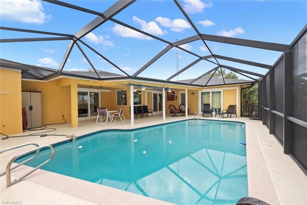 2205 Channel WAY, NORTH FORT MYERS FL 33917-19