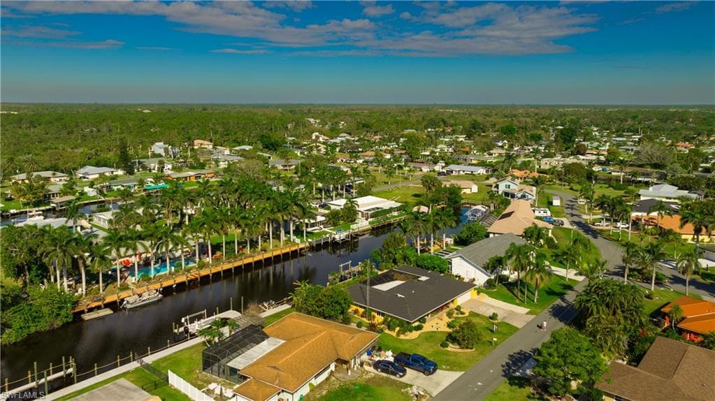 2205 Channel WAY, NORTH FORT MYERS FL 33917-33
