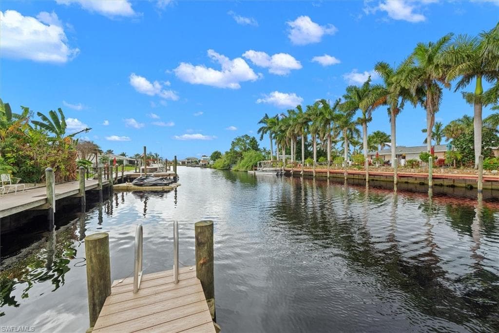 2205 Channel WAY, NORTH FORT MYERS FL 33917-36