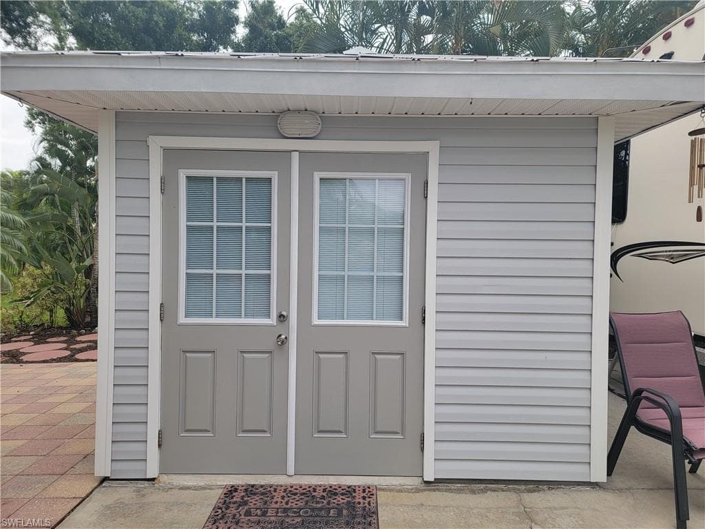 5761 Brightwood DR, FORT MYERS FL 33905-12