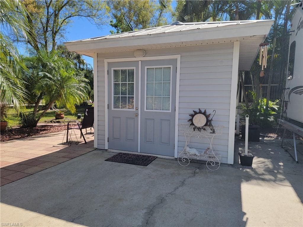 5761 Brightwood DR, FORT MYERS FL 33905-4