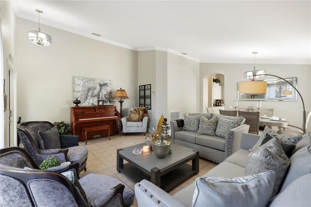 8937 Fawn Ridge DR, FORT MYERS FL 33912-2
