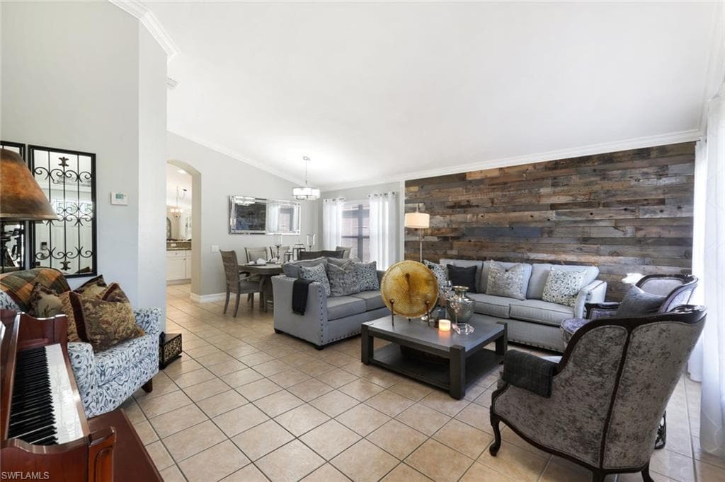 8937 Fawn Ridge DR, FORT MYERS FL 33912-3
