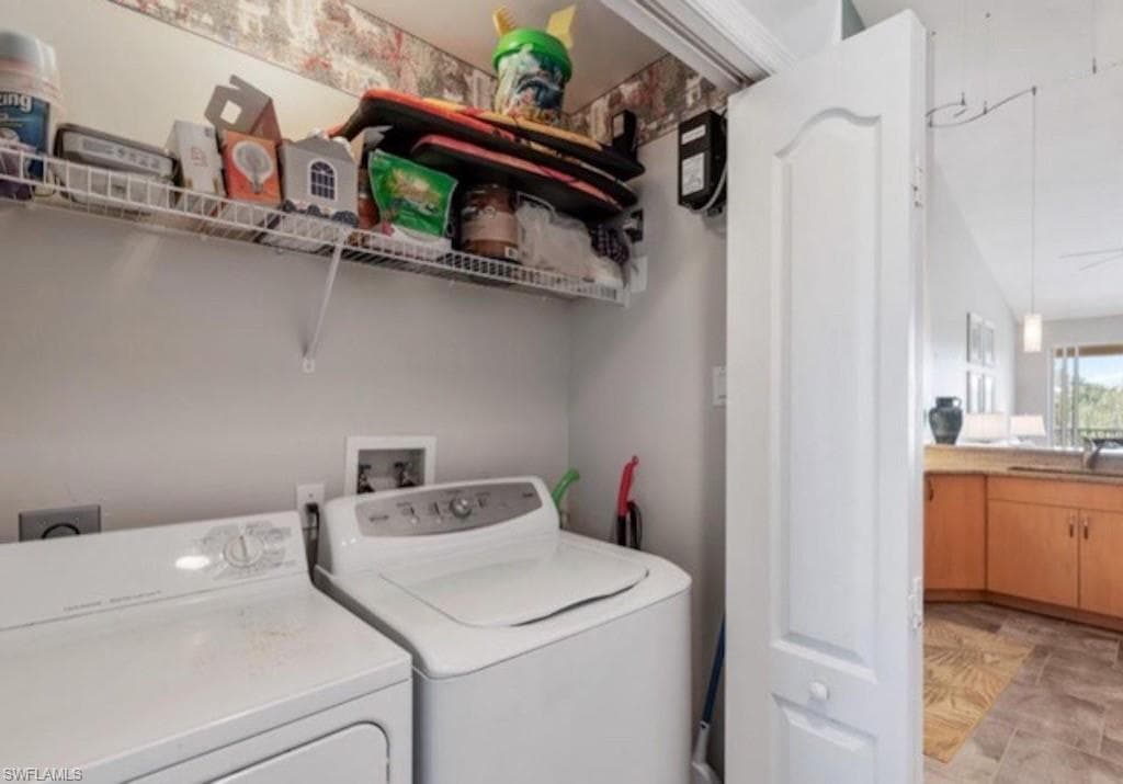 4650 Yacht Harbor DR # 132, NAPLES FL 34112-14