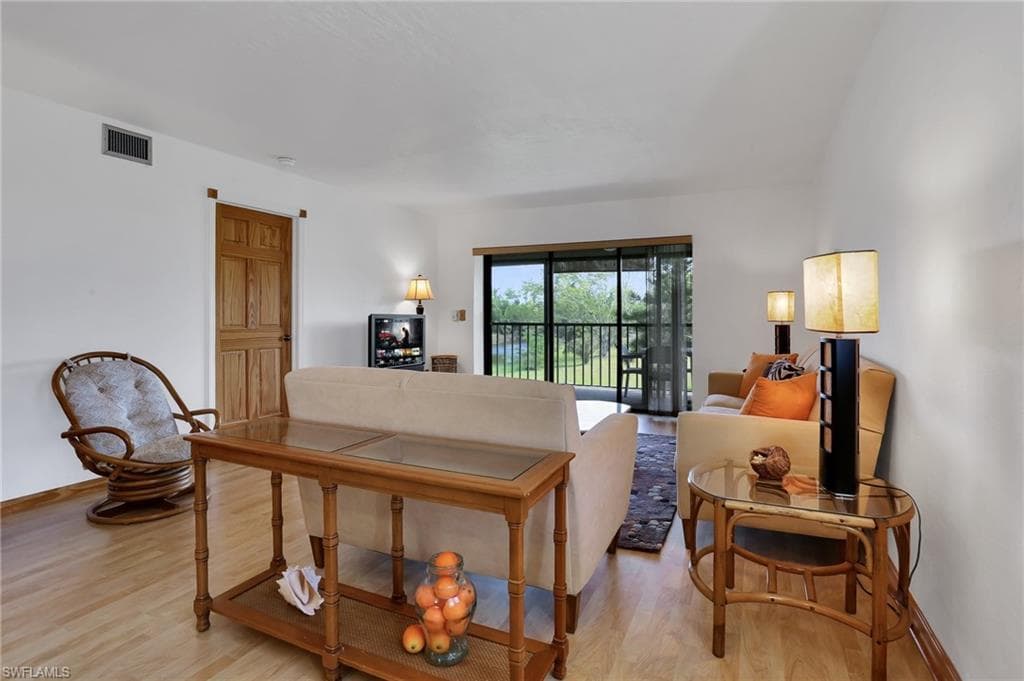 10022 Oxfordshire LN # 206, FORT MYERS FL 33908-22