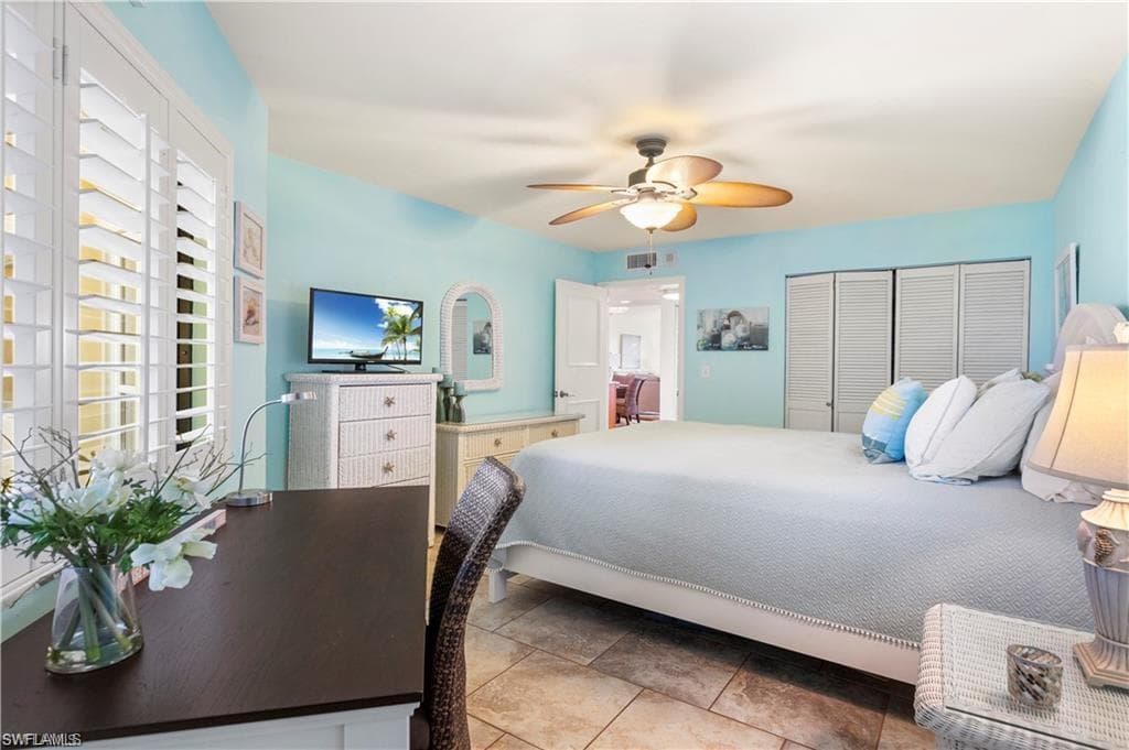 4265 BAY BEACH LN 523-15