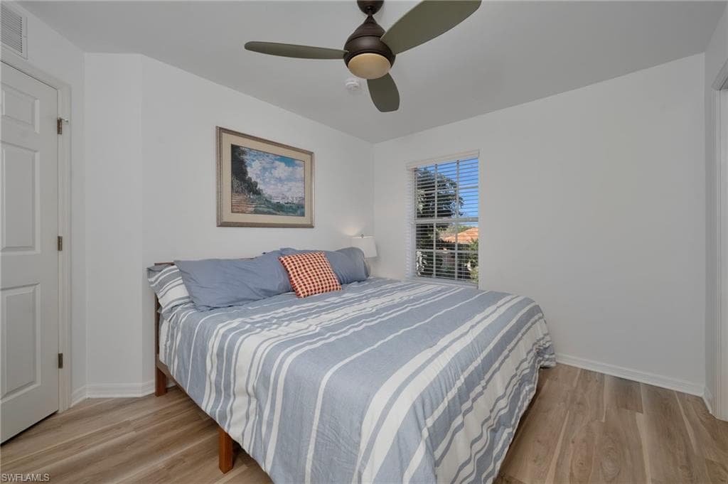 5005 Old Pond DR, NAPLES FL 34104-14