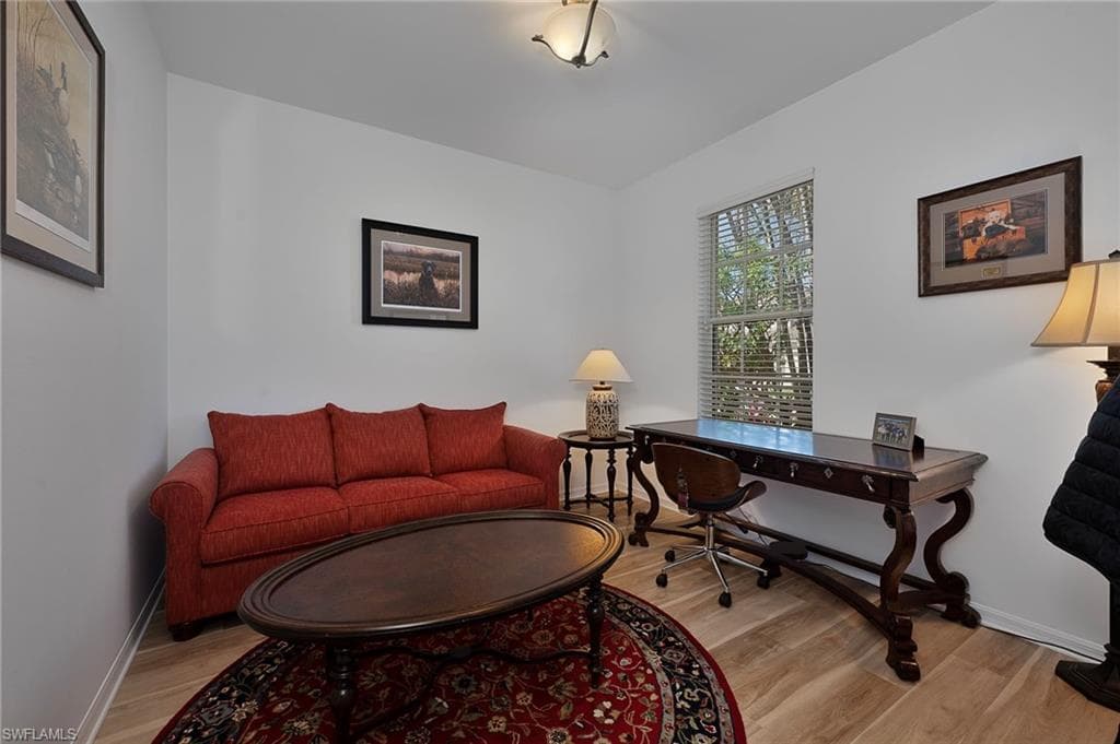 5005 Old Pond DR, NAPLES FL 34104-10