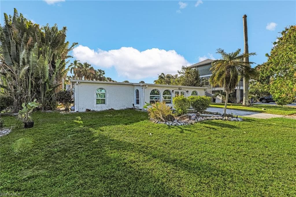 4826 E Riverside DR, FORT MYERS FL 33905-29