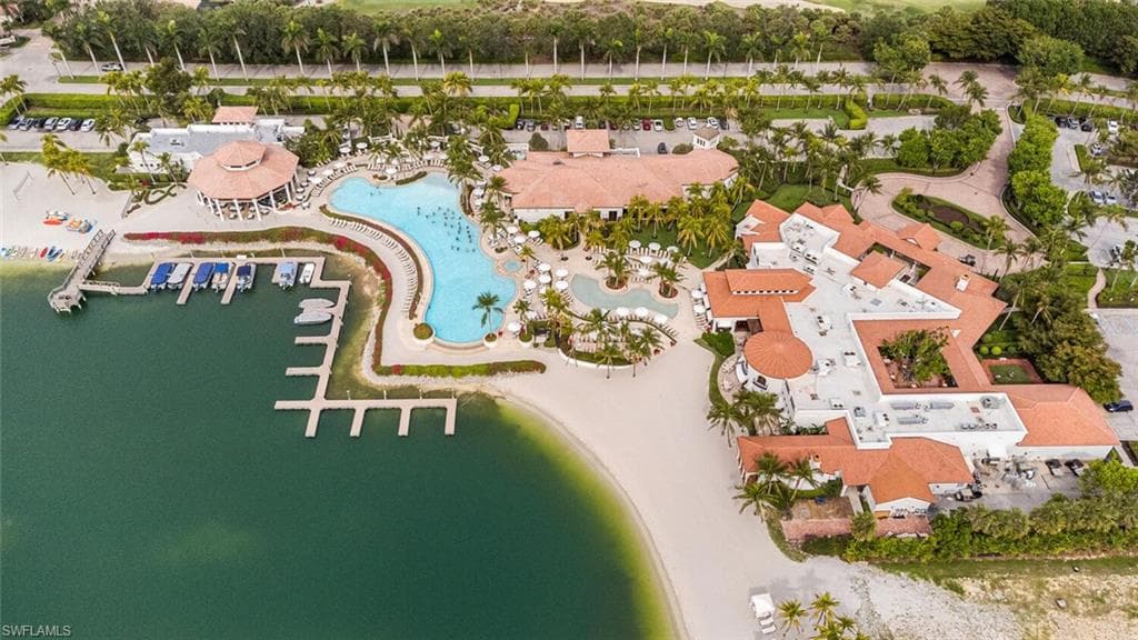 10085 Valiant CT # 201, MIROMAR LAKES FL 33913-32