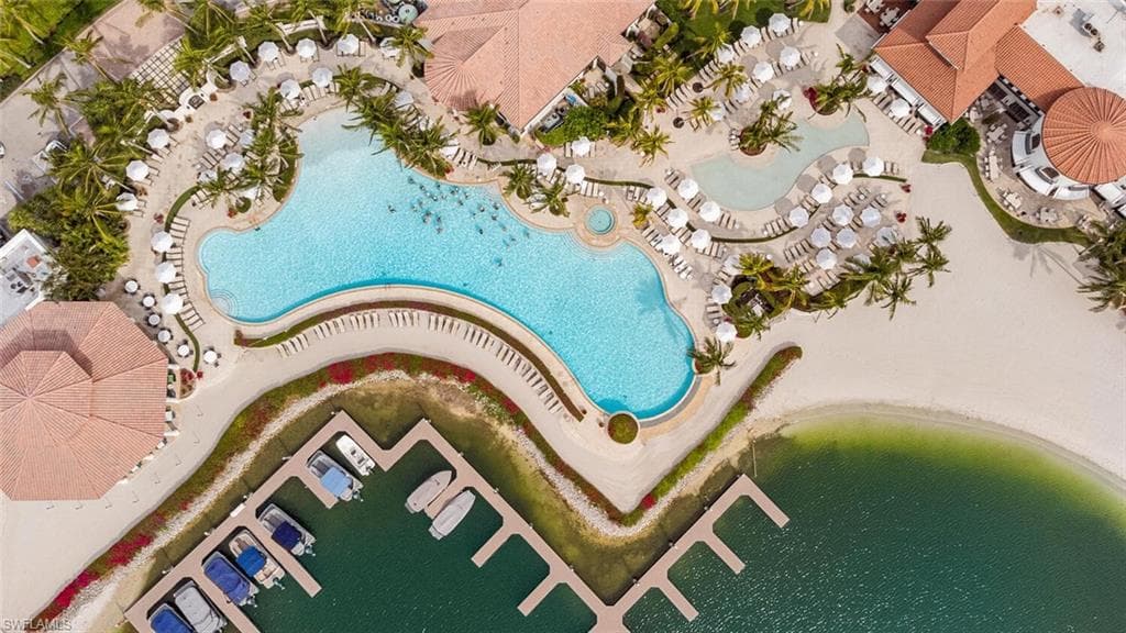 10085 Valiant CT # 201, MIROMAR LAKES FL 33913-36