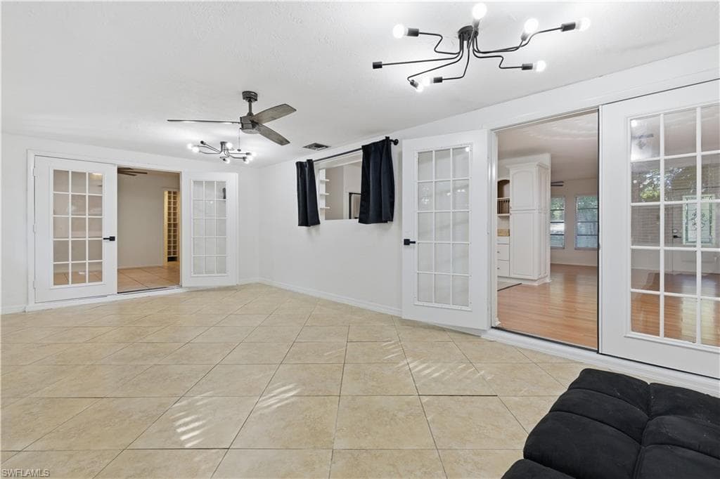 1621 SUNKIST, FORT MYERS FL 33905-25