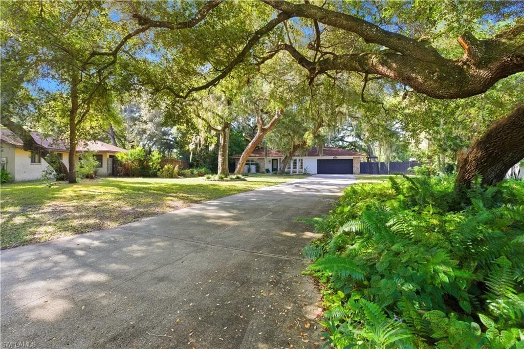 1621 SUNKIST, FORT MYERS FL 33905-2