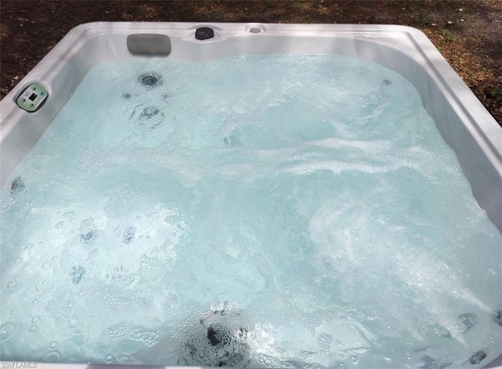 1621 SUNKIST, FORT MYERS FL 33905-27