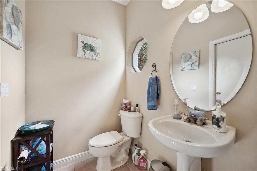 4897 Berkeley DR, NAPLES FL 34112-26