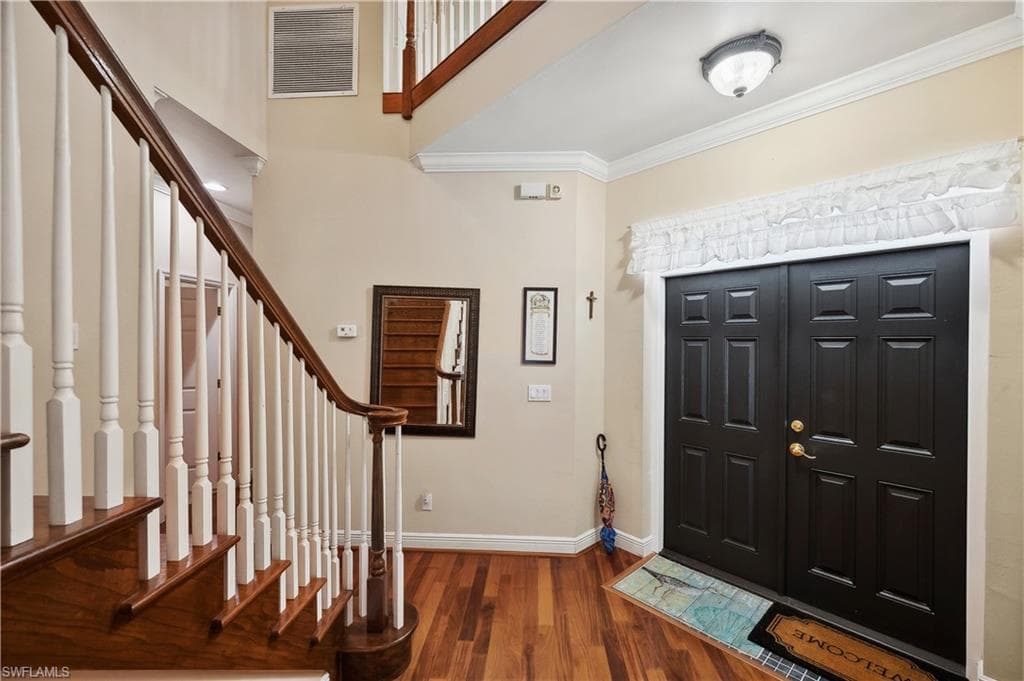 4897 Berkeley DR, NAPLES FL 34112-1