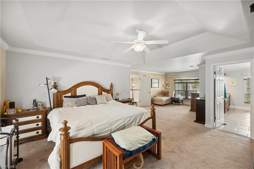 4897 Berkeley DR, NAPLES FL 34112-16