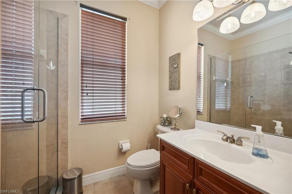 4897 Berkeley DR, NAPLES FL 34112-27