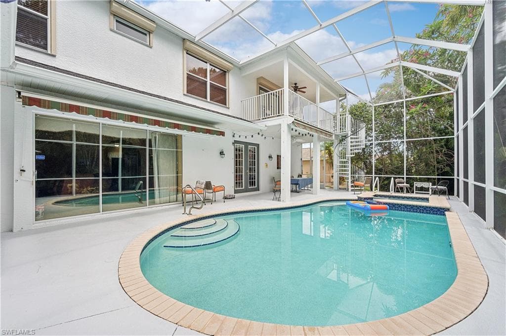 4897 Berkeley DR, NAPLES FL 34112-33