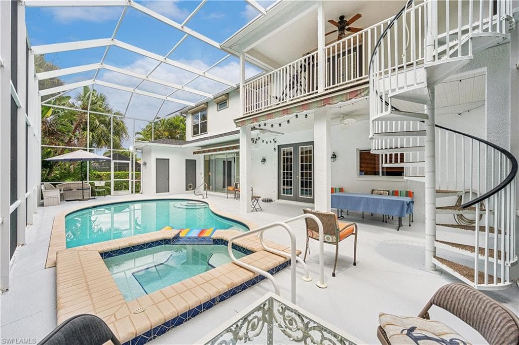 4897 Berkeley DR, NAPLES FL 34112-34