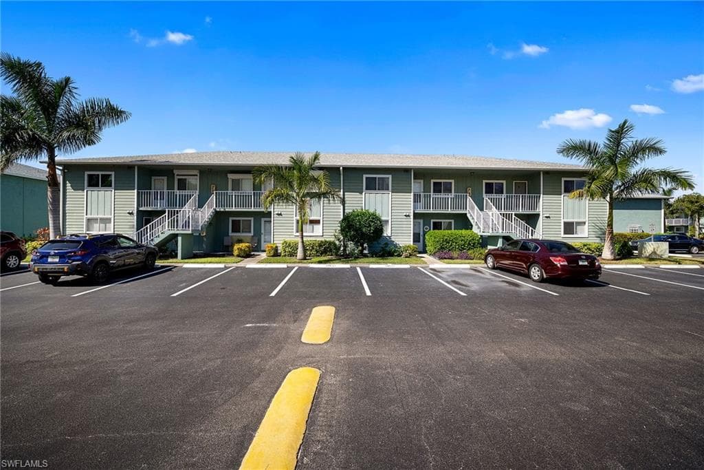 144 Cypress WAY E 707-22