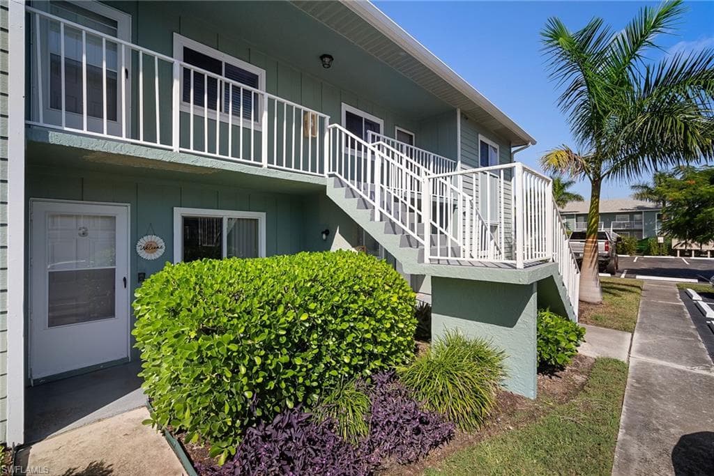 144 Cypress WAY E 707-21
