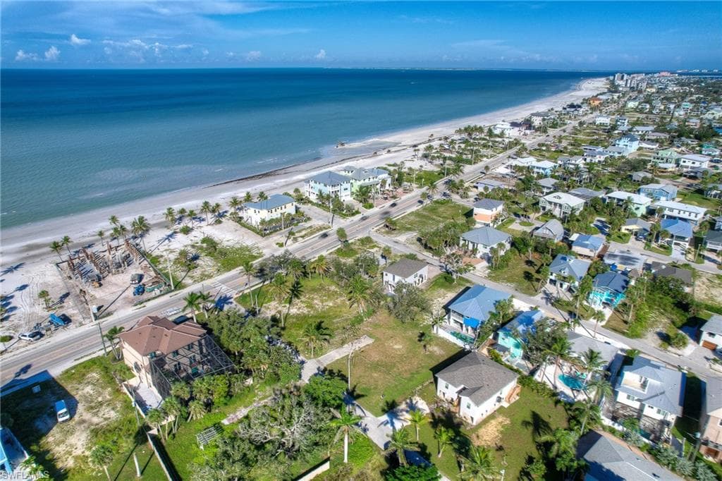 119 Sabal DR, FORT MYERS BEACH FL 33931-42