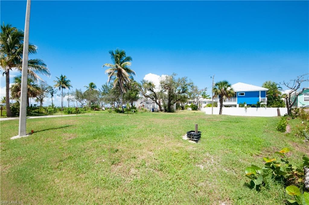 119 Sabal DR, FORT MYERS BEACH FL 33931-15