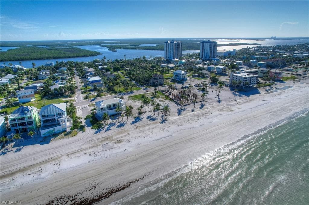 119 Sabal DR, FORT MYERS BEACH FL 33931-35