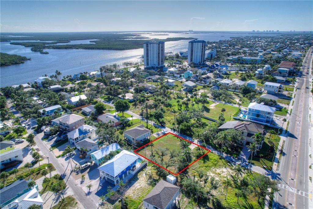 119 Sabal DR, FORT MYERS BEACH FL 33931-18