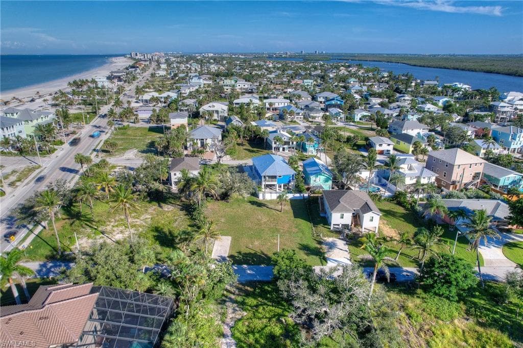 119 Sabal DR, FORT MYERS BEACH FL 33931-43