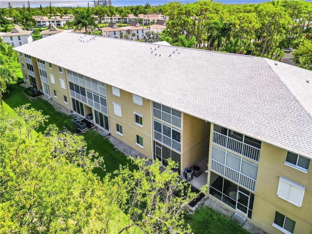 3001 Sandpiper Bay CIR # B202, NAPLES FL 34112-22