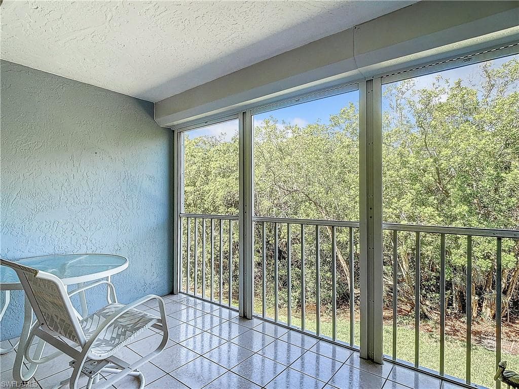 3001 Sandpiper Bay CIR # B202, NAPLES FL 34112-26