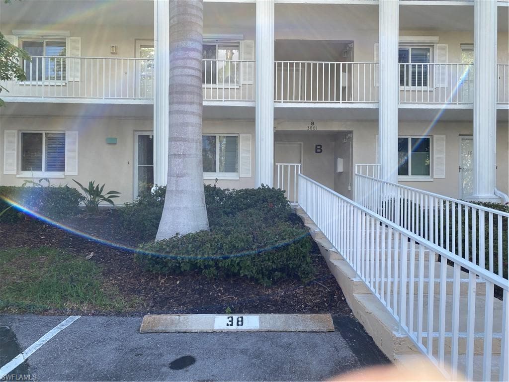 3001 Sandpiper Bay CIR # B202, NAPLES FL 34112-6