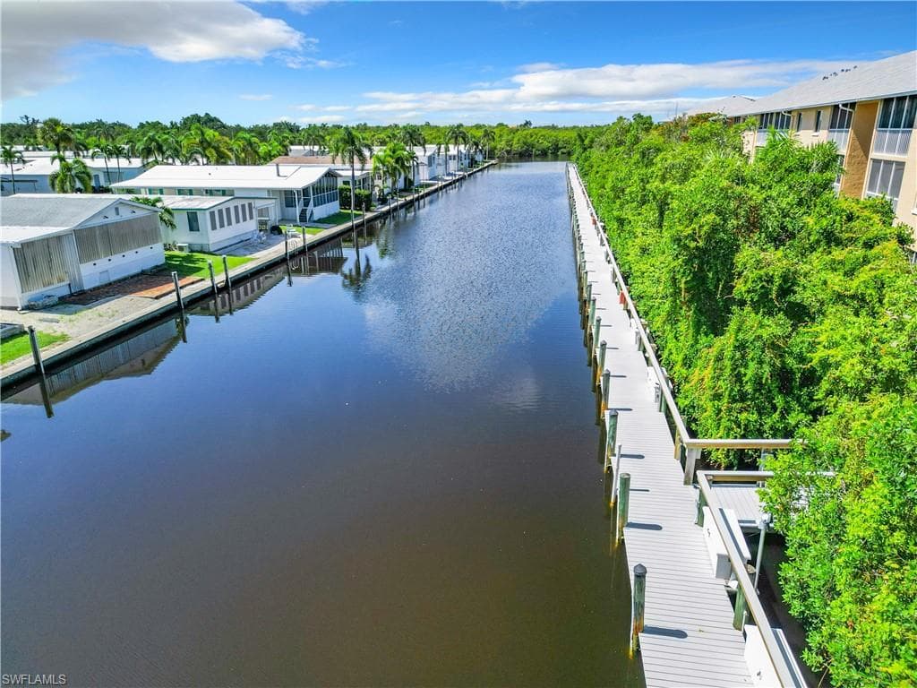 3001 Sandpiper Bay CIR # B202, NAPLES FL 34112-2