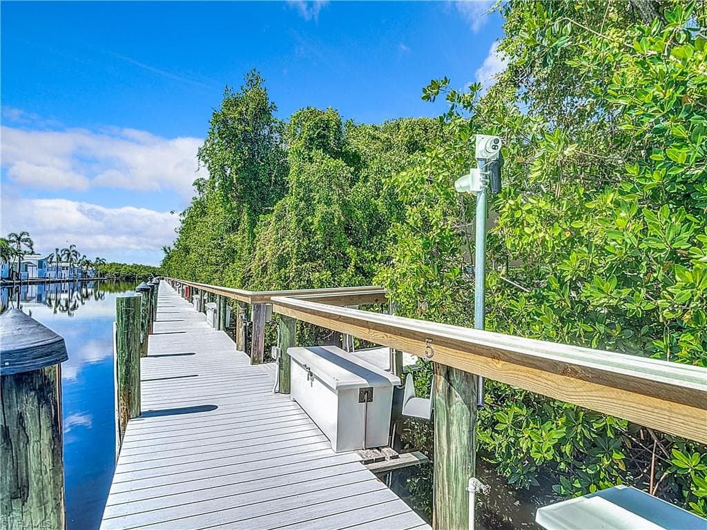 3001 Sandpiper Bay CIR # B202, NAPLES FL 34112-29
