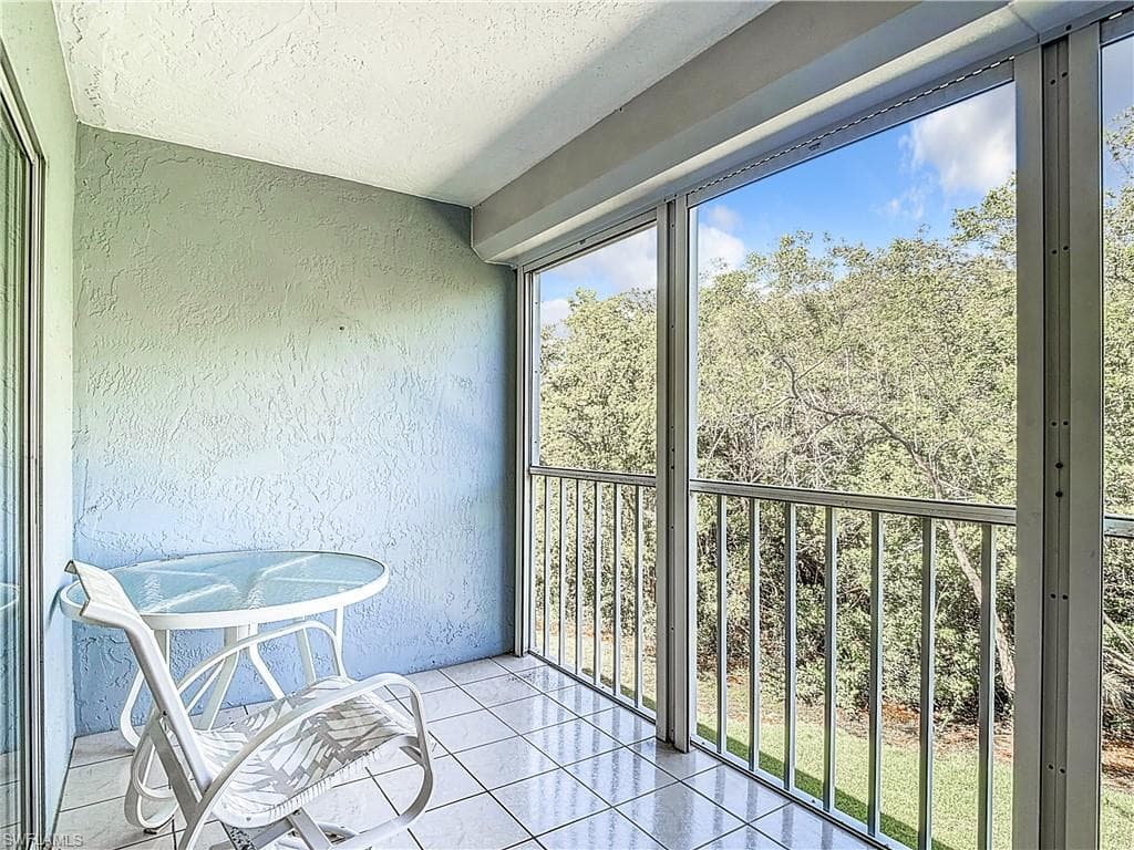 3001 Sandpiper Bay CIR # B202, NAPLES FL 34112-28