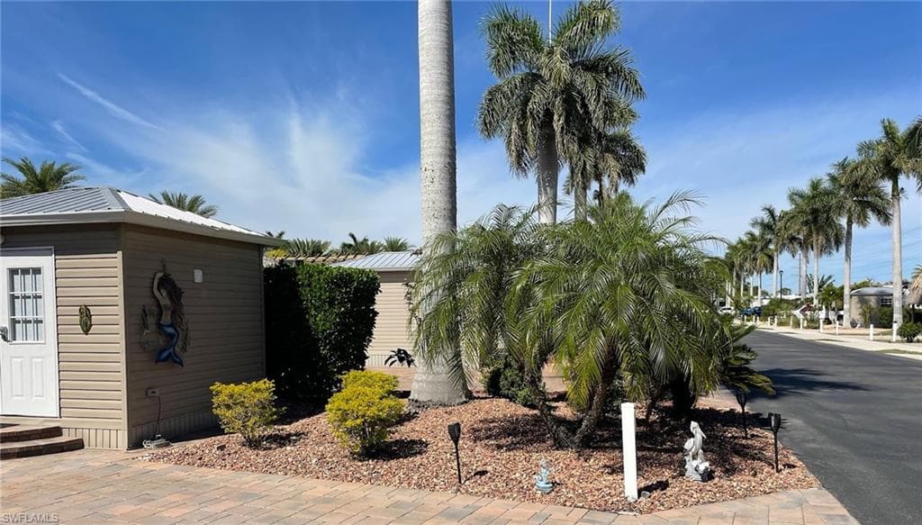 5301 Cypress Trail Resort CIR, FORT MYERS FL 33905-20