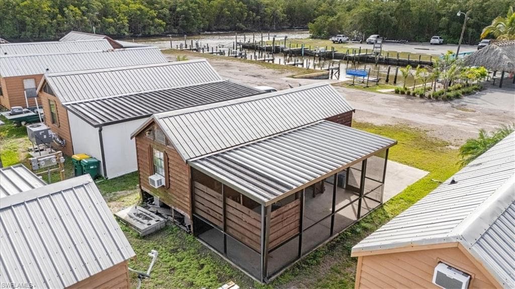 825 Copeland AVE S # 5, EVERGLADES CITY FL 34139-15