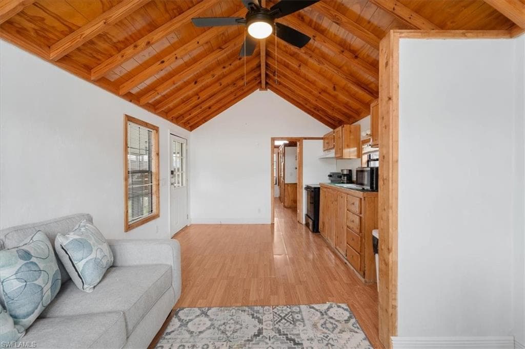 825 Copeland AVE S # 5, EVERGLADES CITY FL 34139-9