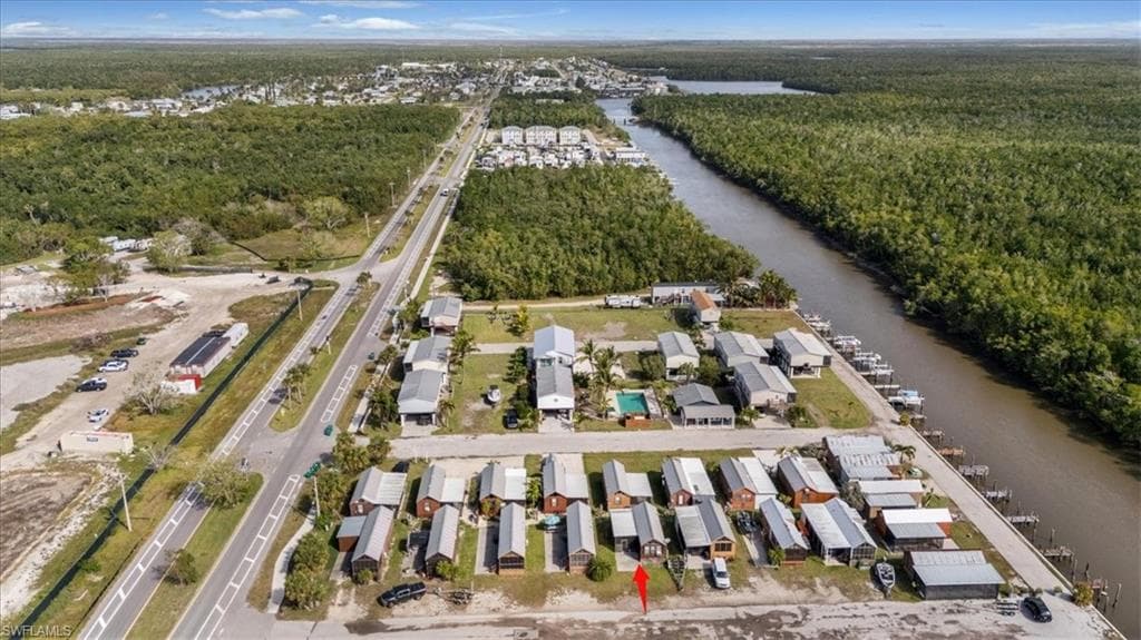 825 Copeland AVE S # 5, EVERGLADES CITY FL 34139-17