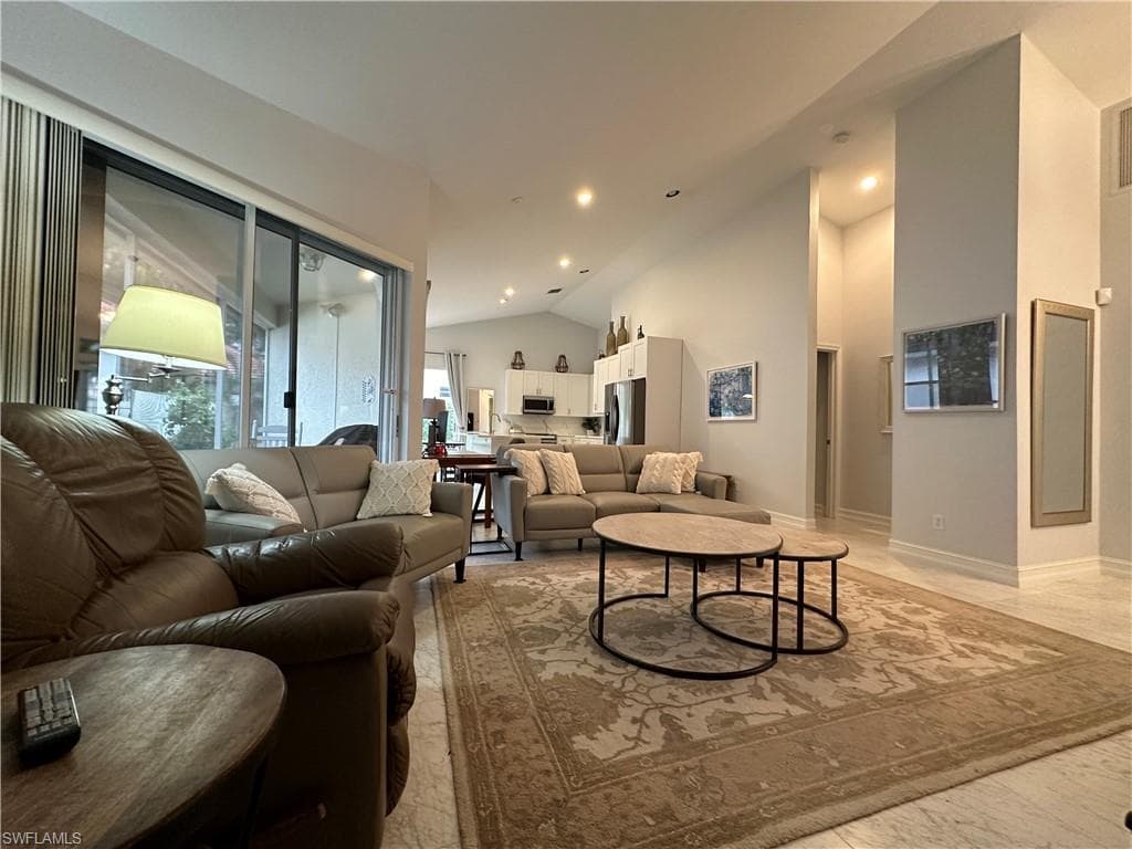 5950 Almaden DR, NAPLES FL 34119-6