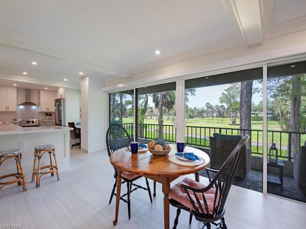 104 Wilderness DR # J239, NAPLES FL 34105-4