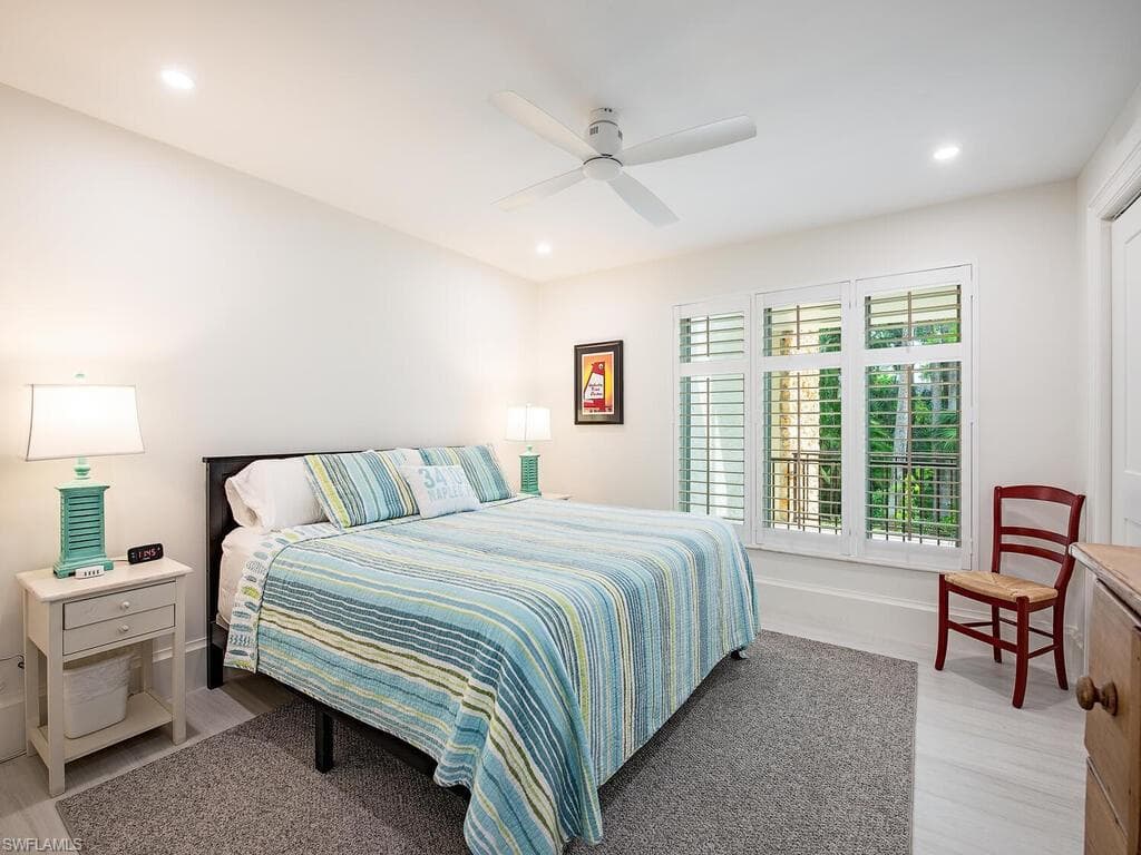 104 Wilderness DR # J239, NAPLES FL 34105-7