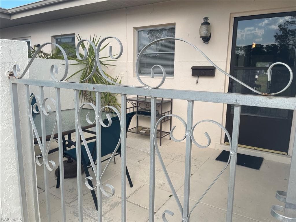 646 Joel BLVD, LEHIGH ACRES FL 33936-1