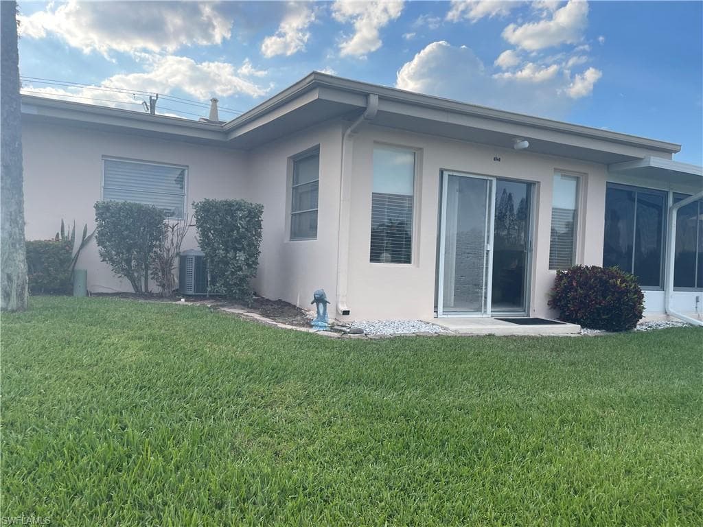 646 Joel BLVD, LEHIGH ACRES FL 33936-19