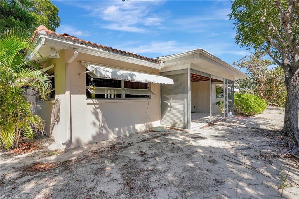 1812 Ibis LN, SANIBEL FL 33957-23