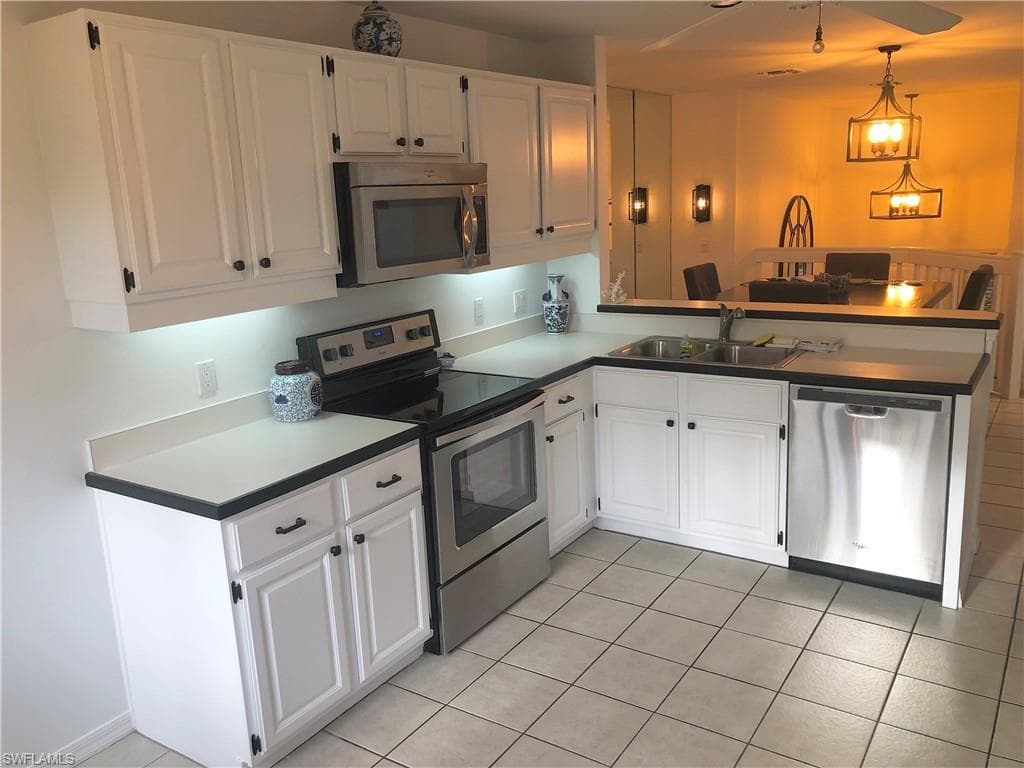 27121 Oakwood Lake DR, BONITA SPRINGS FL 34134-5