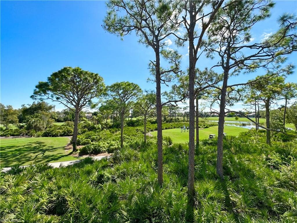 27121 Oakwood Lake DR, BONITA SPRINGS FL 34134-16
