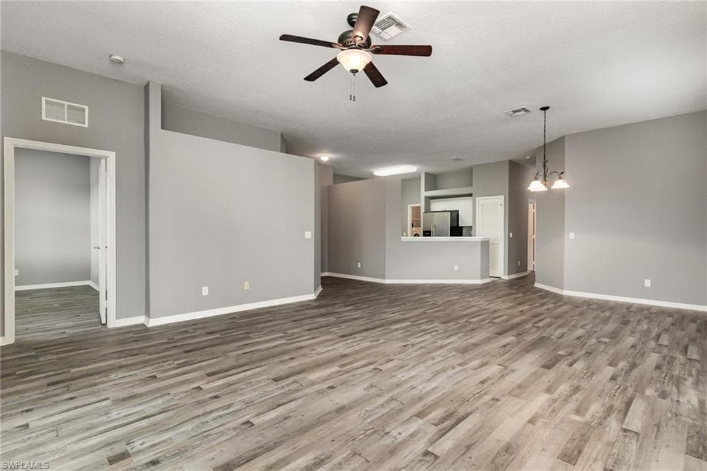 2684 Sunset Lake DR, CAPE CORAL FL 33909-5